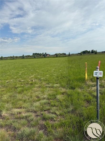 32 Grand View Dr, Red Lodge, MT 59068