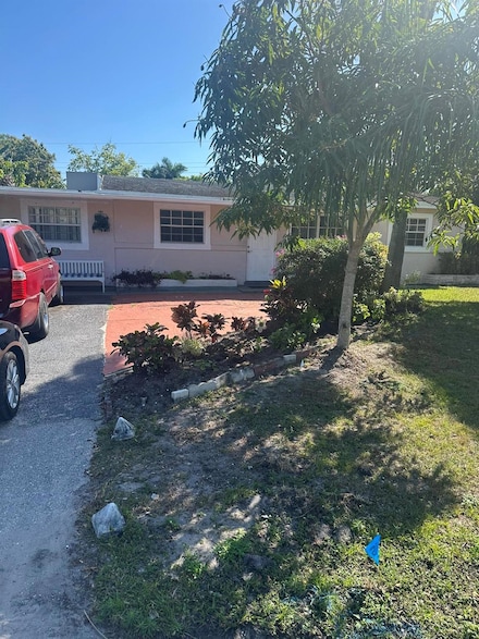 916 Caroline Ave, West Palm Beach, FL 33413