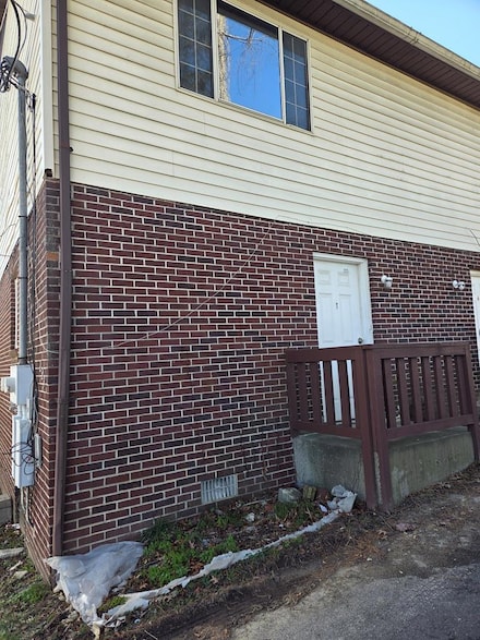 223 Wright St, Mount Hope, WV 25880