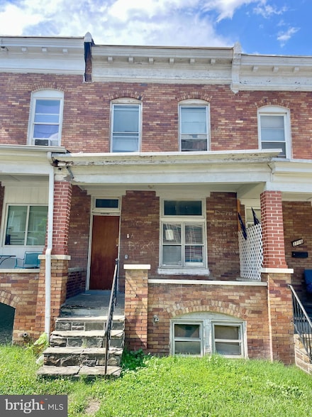 2718 Winchester St, Baltimore, MD 21216