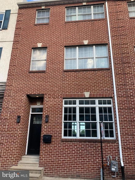 417 N Front St, Philadelphia, PA 19123