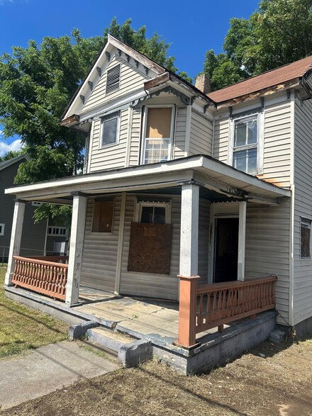 520 9th St SE, Roanoke, VA 24013