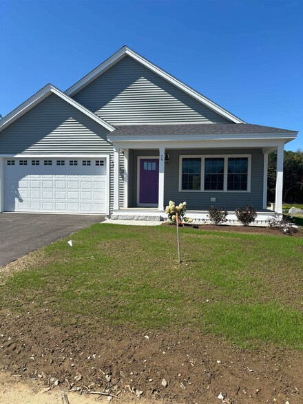 74 Mulberry Ln Unit 5, Epping, NH 03042