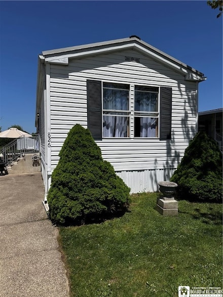 826 Thomas Ln, Angola, NY 14006