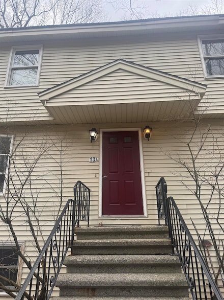 13 Al St, Derry, NH 03038