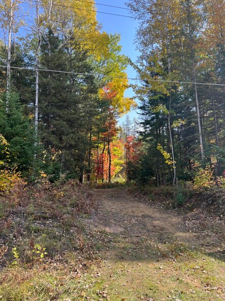 3509 Sherman Park Dr, Sault Ste. Marie, MI 49783