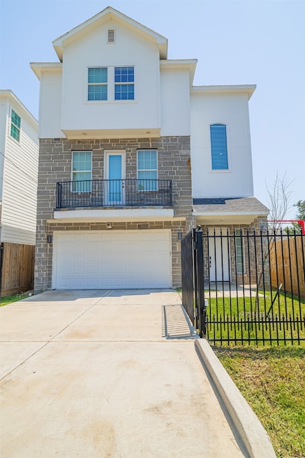 7814 De Priest St, Houston, TX 77088