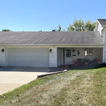 403 19th St, Windom, MN 56101
