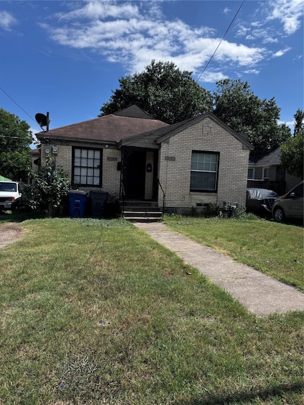 2906 W 9th St, Dallas, TX 75211