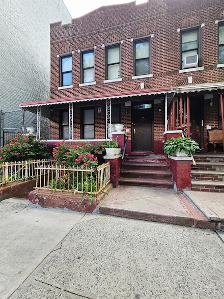 176 E 93rd St Unit 4, Brooklyn, NY 11212