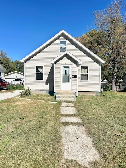 519 8th Ave, Worthington, MN 56187