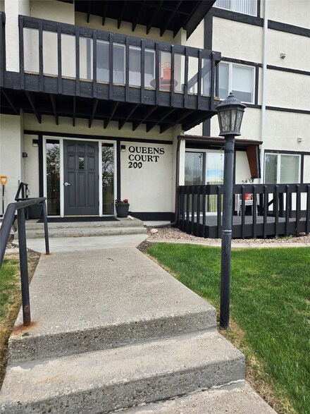 200 13th Ave S Unit 17, Great Falls, MT 59405