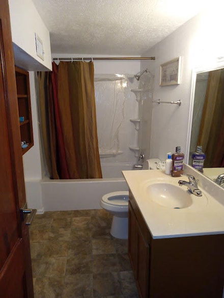 305 56th St SW, Albuquerque, NM 87121