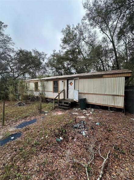 20439 SE 155th Place, Umatilla, FL 32784