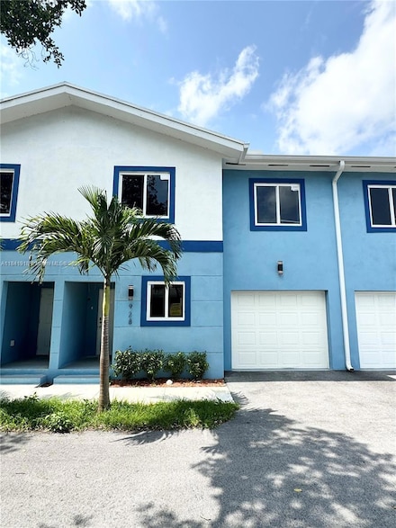 930 NW 2nd St, Fort Lauderdale, FL 33311