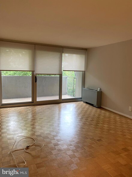 224 30 W Rittenhouse Square Unit 309, Philadelphia, PA 19103