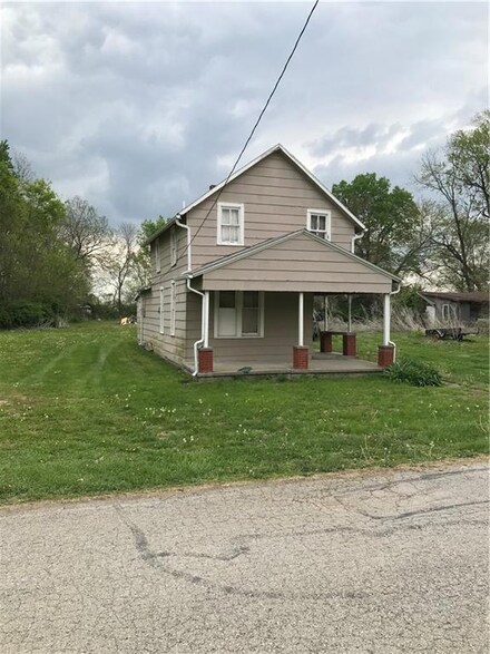 319 Clay St, Birmingham, MO 64161