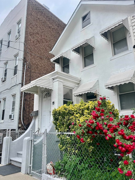 150 19th St Unit 1, Union City, NJ 07087