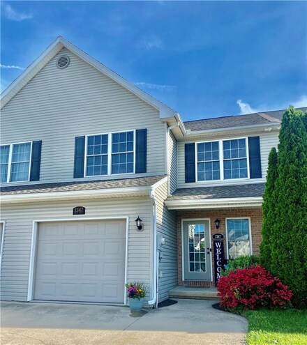 1347 Mohr Cir, Macungie, PA 18062