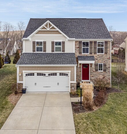 6820 Bragg Ln, Harrison, OH 45030