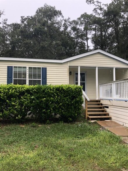 8600 NE 77th Ln, Gainesville, FL 32609