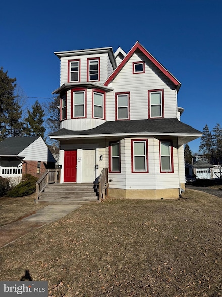 207 W Maple Ave, Merchantville, NJ 08109