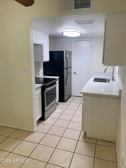 6719 W Devonshire Ave Unit 348, Phoenix, AZ 85033