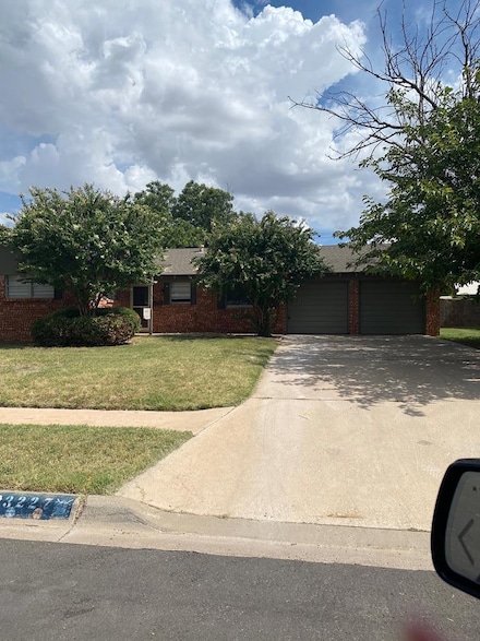 3227 W Dengar Ave, Midland, TX 79705