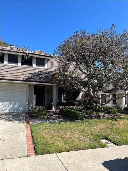 21822 Raintree Ln, Lake Forest, CA 92630
