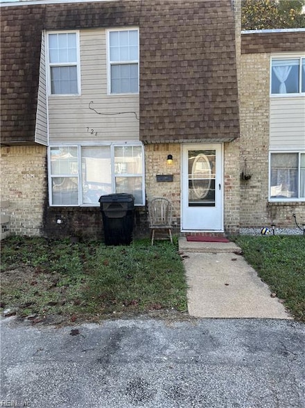 724 Arthur Ave, Virginia Beach, VA 23452