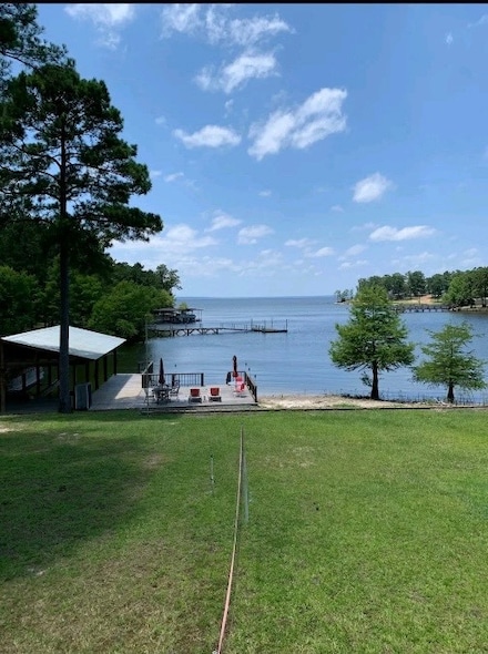 198 Bream Dr, Anacoco, LA 71403