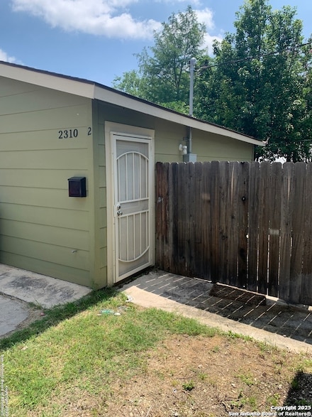 2310 N Navidad St Unit 2, San Antonio, TX 78201