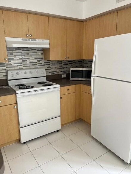2931 NE 185th St Unit 1101, Miami, FL 33180