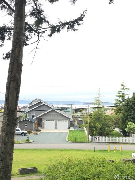 3577 Shorewood Ave, Greenbank, WA 98253