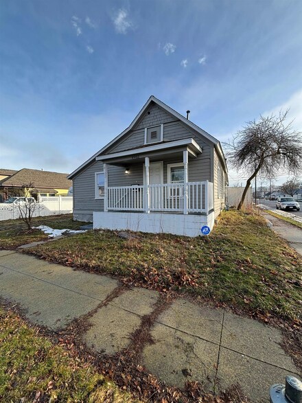 4902 N Smith St, Spokane, WA 99217