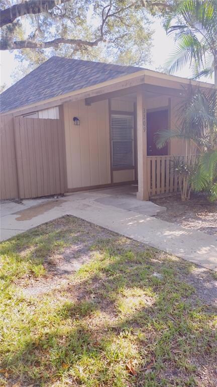3209 Deer Ct, Brandon, FL 33511