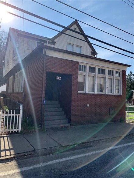 542 Larimer Ave, Turtle Creek, PA 15145
