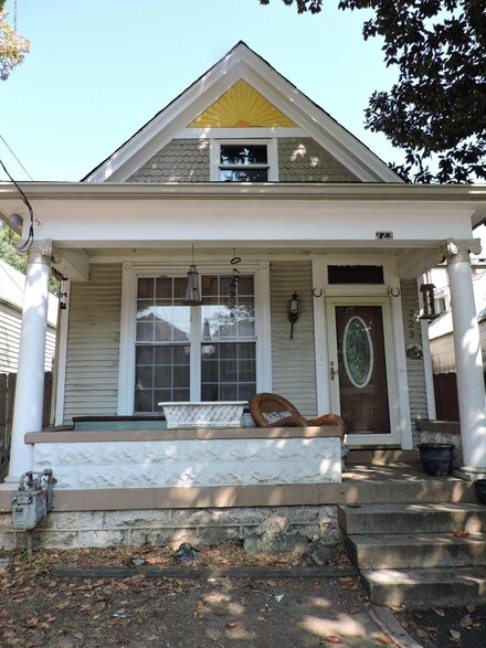 723 E St Catherine St, Louisville, KY 40204