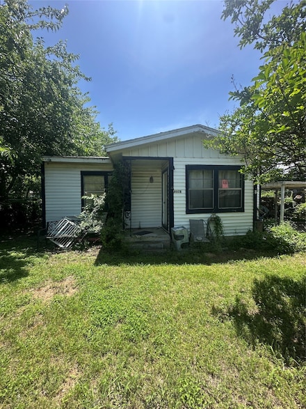 6033 Graham St, Fort Worth, TX 76135