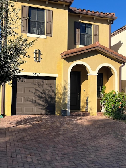 5211 NW 50th Terrace, Tamarac, FL 33319