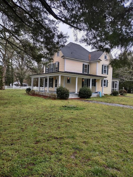 35448 Windingdale Dr, Belle Haven, VA 23306