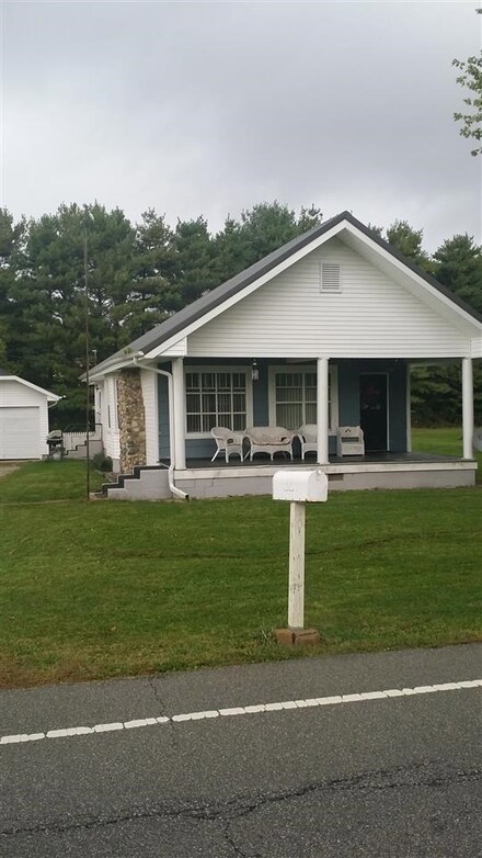324 W Jefferson St, Kirklin, IN 46050