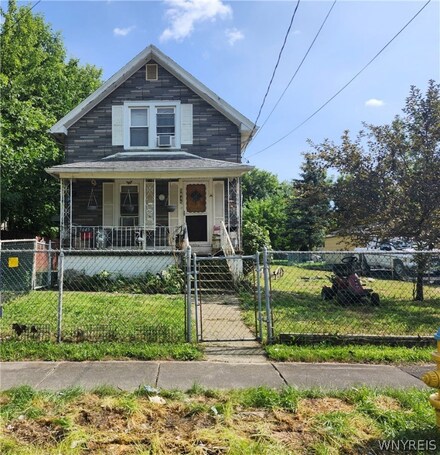 5645 Frontier Ave, Niagara Falls, NY 14304