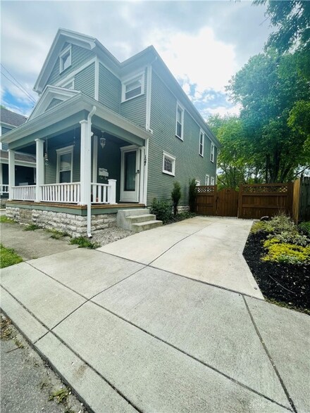 127 Cross St, Dayton, OH 45410
