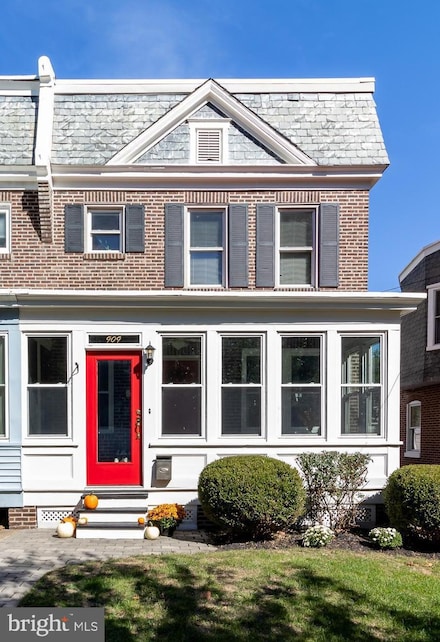 909 W 29th St, Wilmington, DE 19802