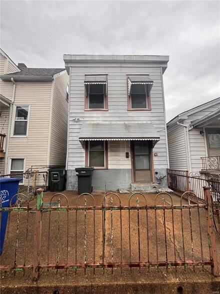1823 Marconi Ave, Saint Louis, MO 63110