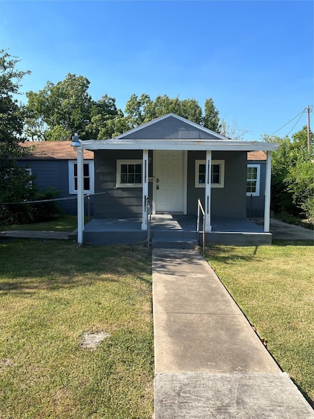 2426 8th Ave N, Texas City, TX 77590