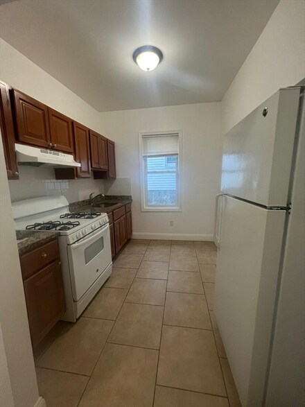 227 Washinton Ave Unit 3f, Chelsea, MA 02150