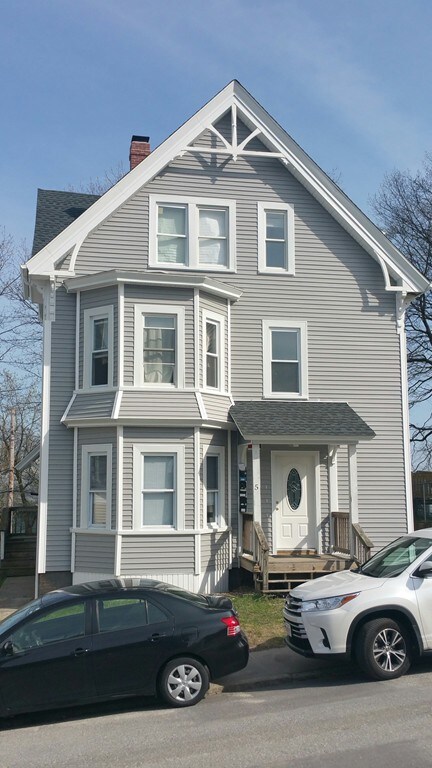 5 Cristy St, Worcester, MA 01610