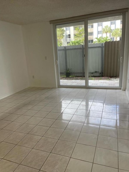 10000 NW 80th Ct Unit 2163, Hialeah, FL 33016